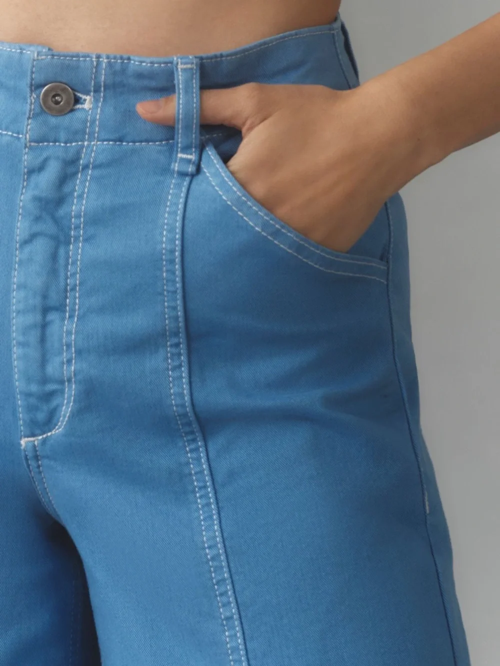 Maeve Wide-Leg Crop Jeans in Blue